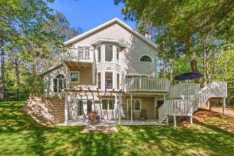 N1124 COUNTY ROAD E, Waupaca, WI 54981