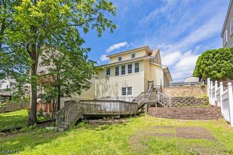 16 E Munson Ave, Dover, NJ 07801