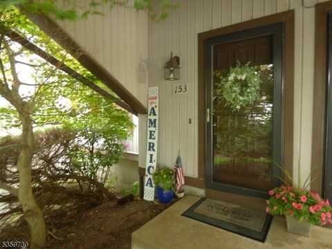 8153 Ashland Ct, Stanhope, NJ 07874