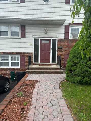 436 N Taylor Ave, South Hackensack Twp., NJ 07606