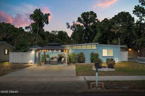 793 Greenway Place, Daytona Beach, FL 32114