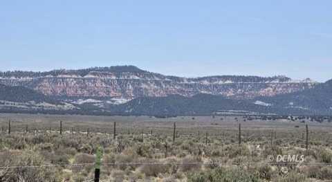 4107 N Sage Hen Rd, Panguitch, UT 84759