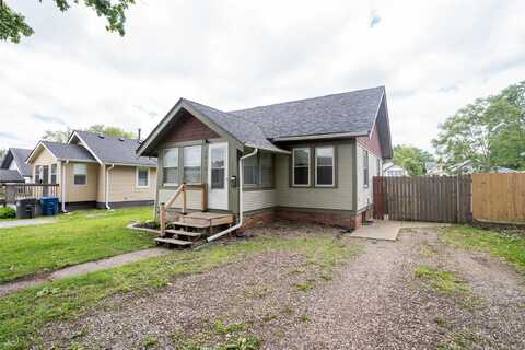 3416 Cambridge Street, Des Moines, IA 50313