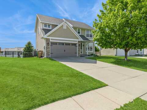 900 SE Woodbine Drive, Grimes, IA 50111