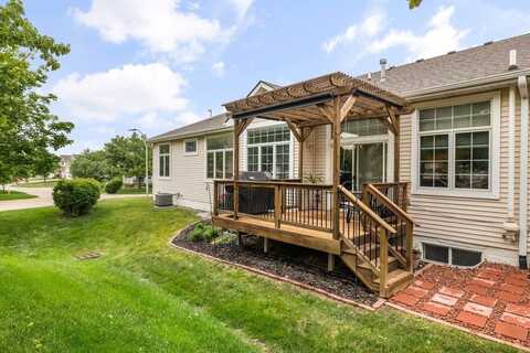 9812 Green View Lane, Johnston, IA 50131