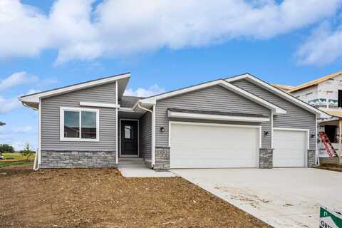 926 Willow Valley Drive, Norwalk, IA 50211
