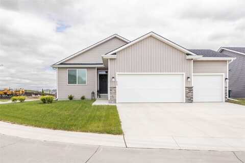 523 NE Vista Lane, Ankeny, IA 50021