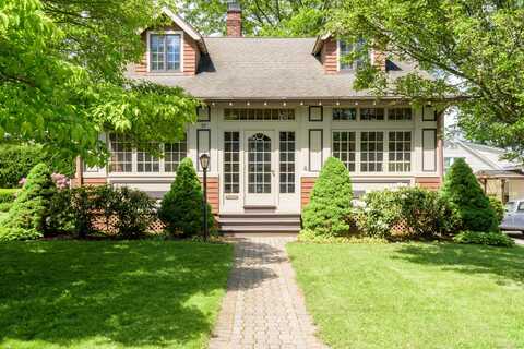 33 Theodore Street, Newington, CT 06111
