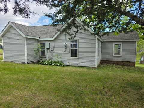 212 Armory Avenue, Chariton, IA 50049