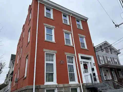 27 Jay Street, New London, CT 06320