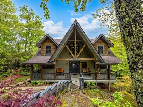 399 Toxaway Court, Lake Toxaway, NC 28747