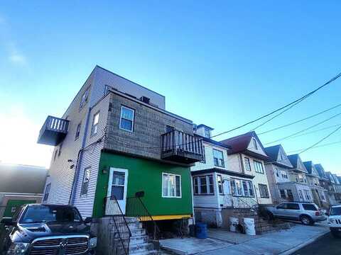 22 WEGMAN CT, Greenville, NJ 07305