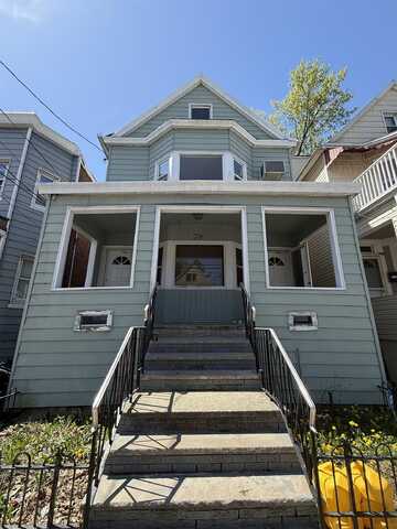 78 WEST 27TH ST, Bayonne, NJ 07002