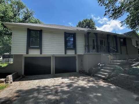 1320 SW 21st Street, Blue Springs, MO 64015