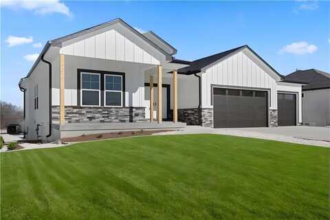 805 W Solomon Drive, Lone Jack, MO 64086