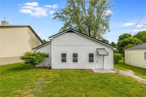 312 W 2nd Street, Norborne, MO 64668