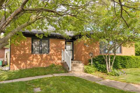 936 15th Street, West Des Moines, IA 50265