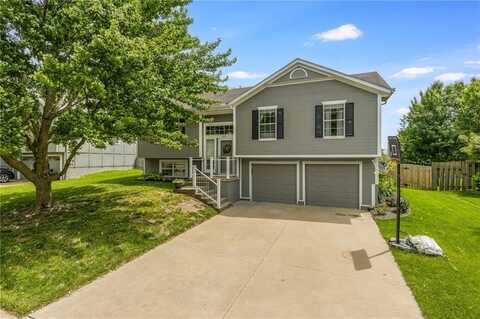 1501 Cottonwood Drive, Greenwood, MO 64034
