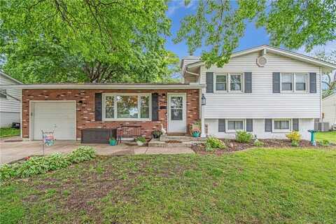 2002 NE 64th Street, Gladstone, MO 64118