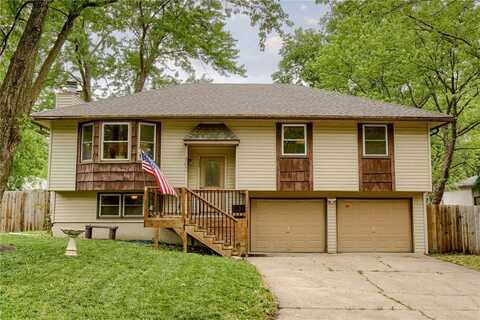 302 E 11th Street, Kearney, MO 64060