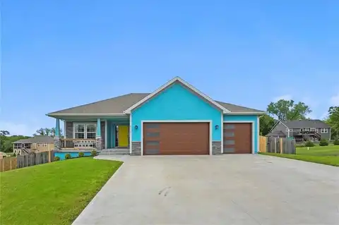 513 W 3rd Street, Linwood, KS 66054