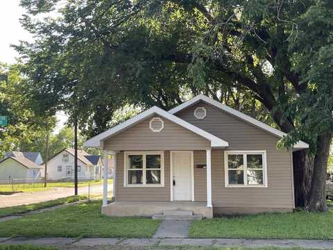 702 N Davis St, Enid, OK 73701