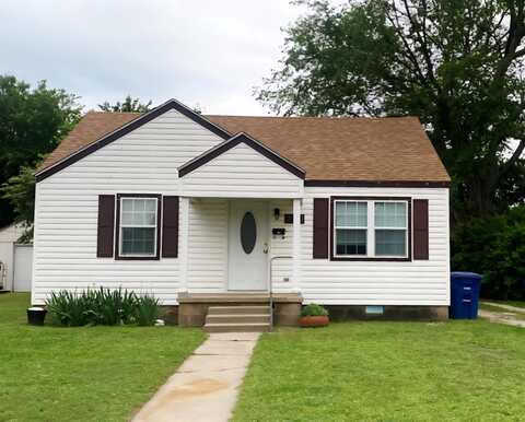 713 W Rush Ave, Enid, OK 73701