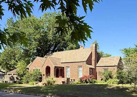 1501 W Maine St, Enid, OK 73703