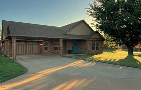 4624 Ninnekah, Enid, OK 73701