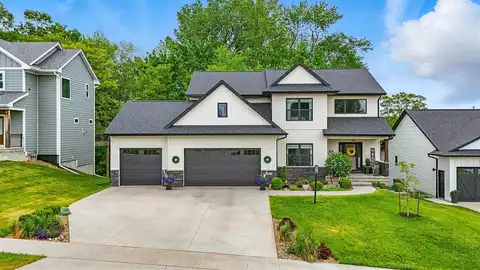 2925 Pine Hill Trce, Coralville, IA 52241