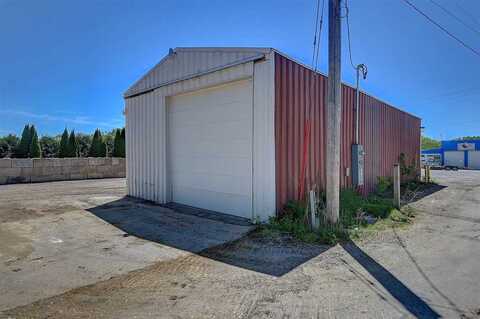130 s Augusta ave, Oxford, IA 52322