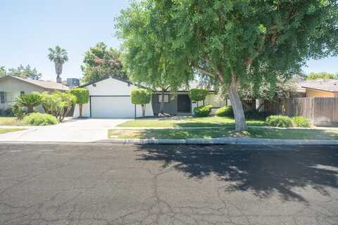 1617 Indianapolis Avenue W, Fresno, CA 93705