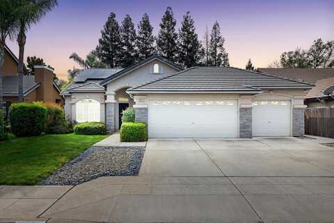 2871 Ryan Lane E, Fresno, CA 93720