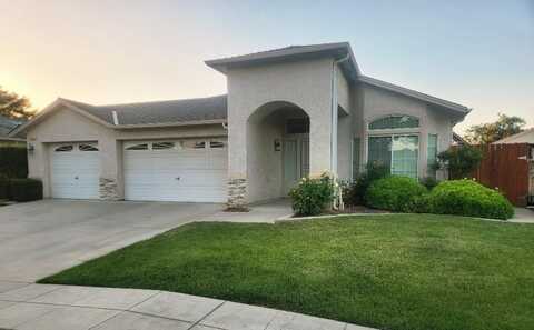 4686 Sierra Avenue W, Fresno, CA 93722