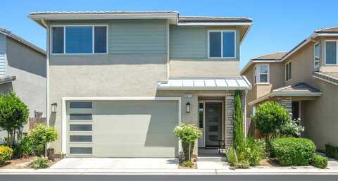 3611 Highclere Way, Clovis, CA 93619
