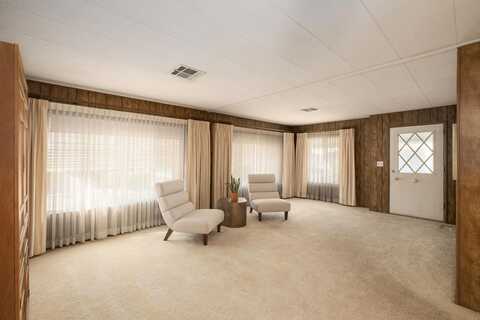 2706 Ashlan Avenue W, Fresno, CA 93705
