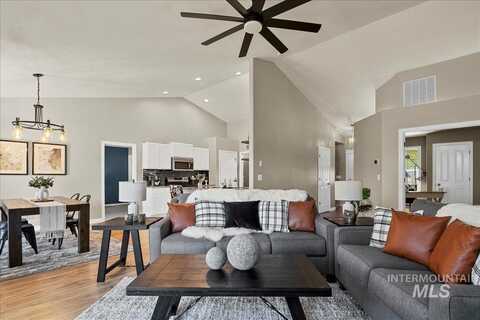 4565 E Tuscany Ave, Nampa, ID 83686
