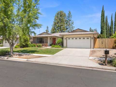 1646 Millbrae Avenue W, Fresno, CA 93711