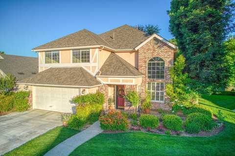 2895 Kensington Lane W, Fresno, CA 93711