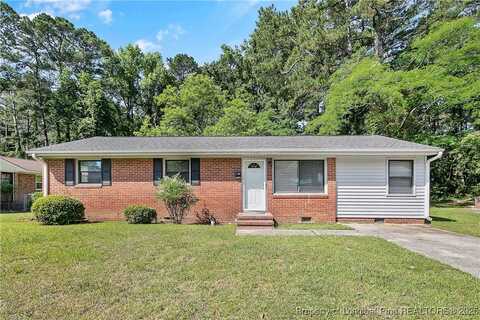 1486 Thelbert Drive, Fayetteville, NC 28301