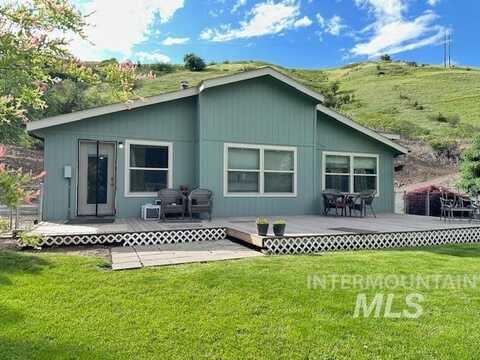 1647 Hwy 3, Kendrick, ID 83537