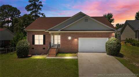 926 Foxhunt Lane, Fayetteville, NC 28314