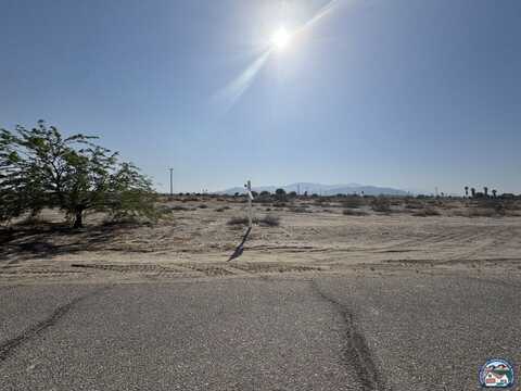 2715 Sea Garden Ave, Thermal, CA 92274