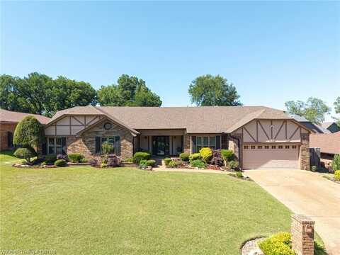 9009 Copper Oaks LN, Fort Smith, AR 72903