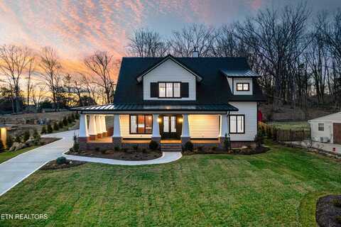 1521 Cherokee Blvd, Knoxville, TN 37919