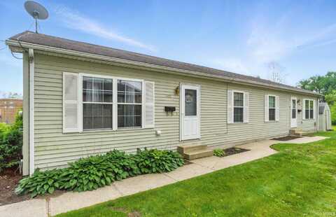 402&404 W Carroll Street, Syracuse, IN 46567