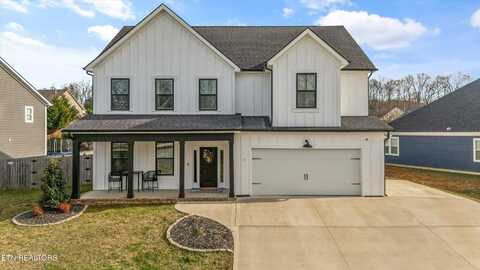 435 Clearmill Drive, Lenoir City, TN 37772
