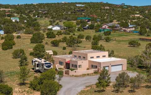 27 ABAJO Drive, Edgewood, NM 87015
