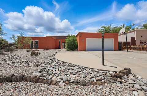 801 Pinetree Road SE, Rio Rancho, NM 87124