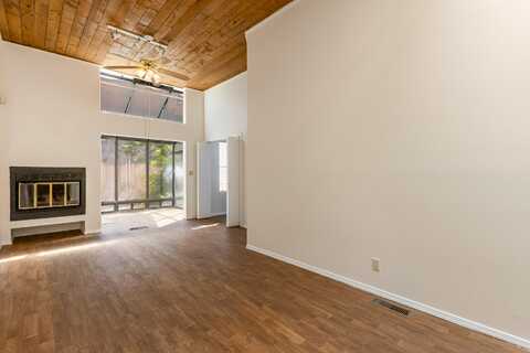 600 Aztec Road NW, Albuquerque, NM 87107